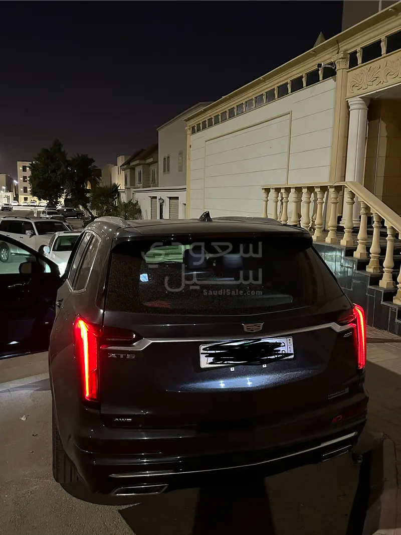 2021 كاديلاك اكس تي 6