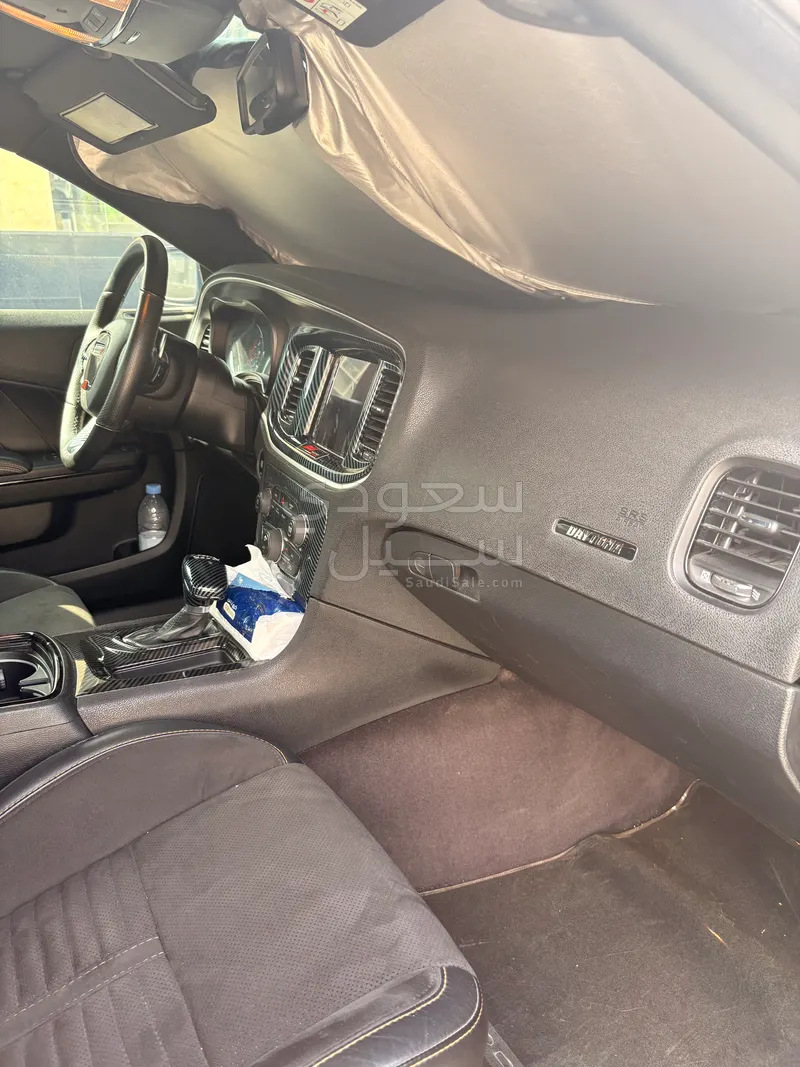 2017 دودج تشارجر ار تي