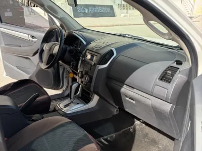 2016 ايسوزو ام يو اكس