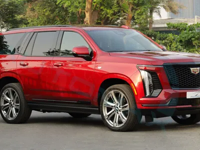 2025 كاديلاك اسكاليد سبورت