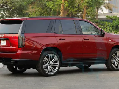 2025 كاديلاك اسكاليد سبورت