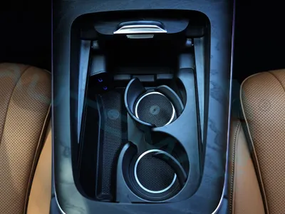 2026 مرسيدس - بنز إي 200 أي إم جي