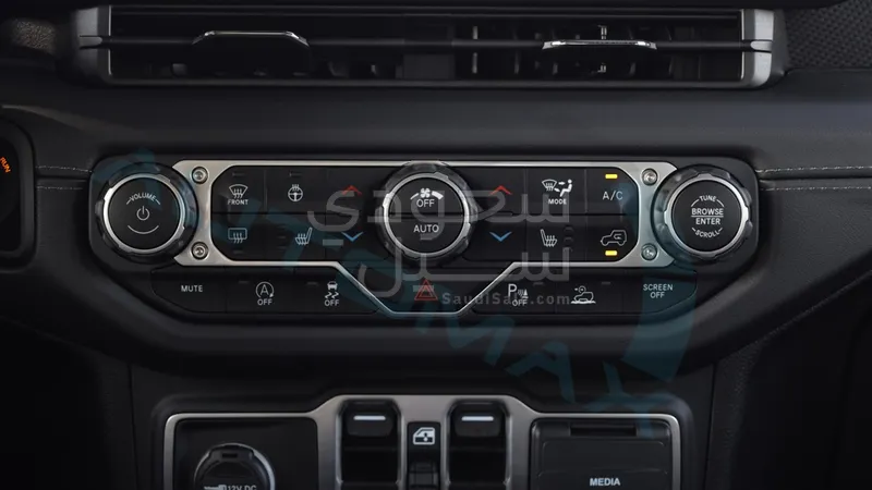 2025 جييب رانجلر ربيكون