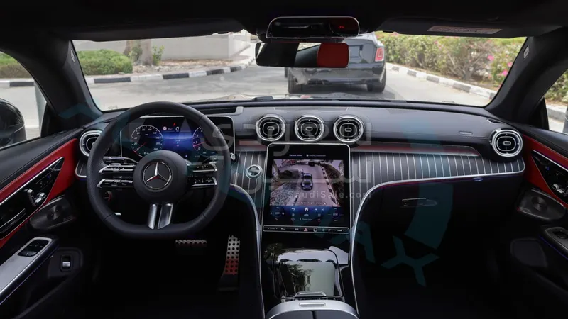 2026 مرسيدس - بنز سي إل إي 200