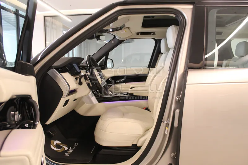 2023 Land Rover Range Rover HSE
