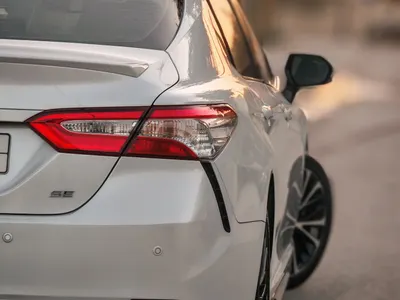 2020 Toyota Camry SE