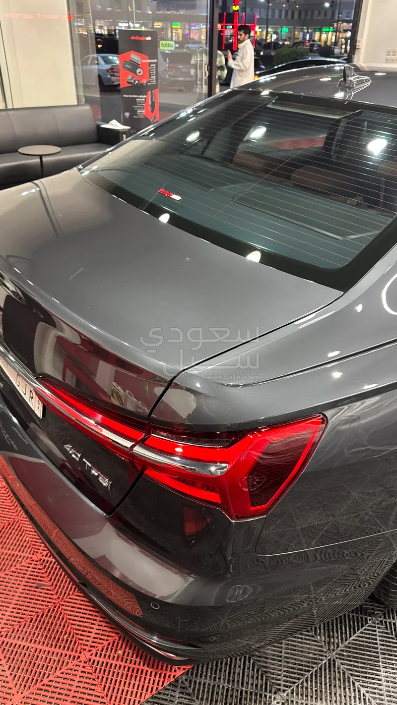 2022 اودي اي 6 40 تي اف اس اي