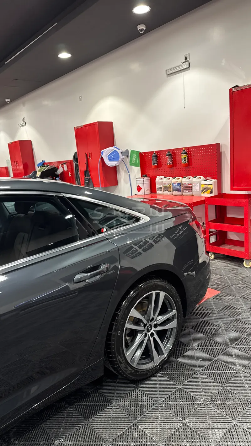 2022 اودي اي 6 40 تي اف اس اي