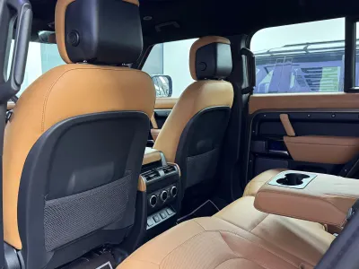 2023 لاند روفر ديفيندر اتش اس اي