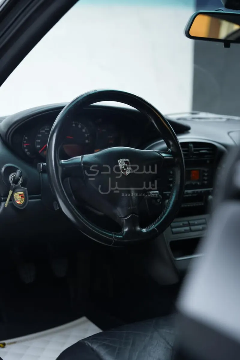 2002 بورش 911 كاريرا