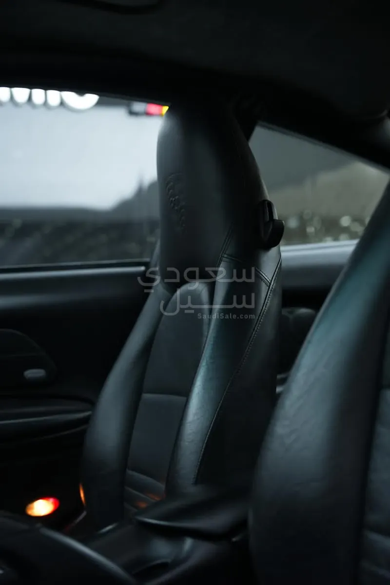 2002 بورش 911 كاريرا