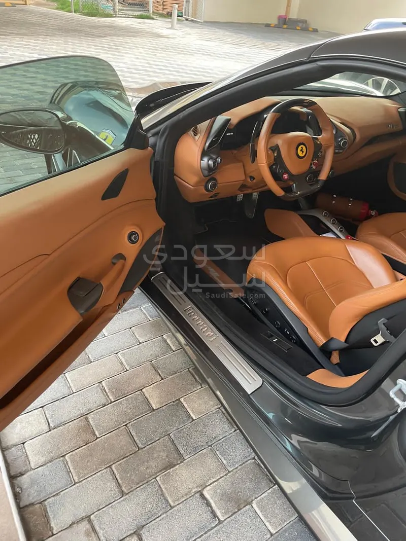 2017 فيراري 488