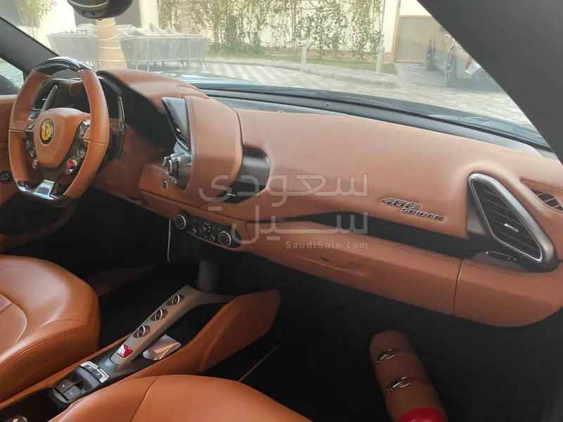 2017 فيراري 488