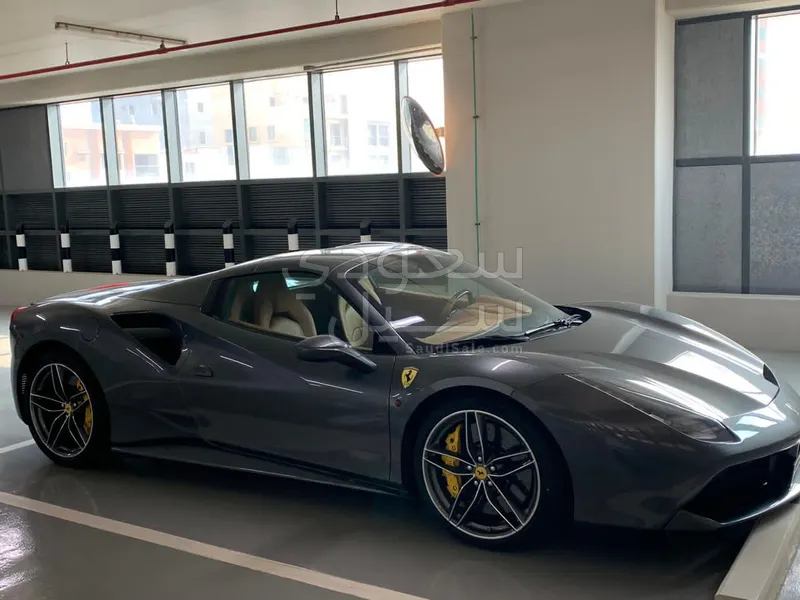 2017 فيراري 488