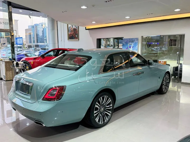 2023 رولز رويس قوست