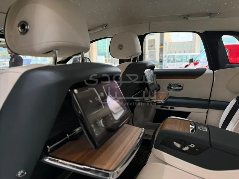 2023 رولز رويس قوست