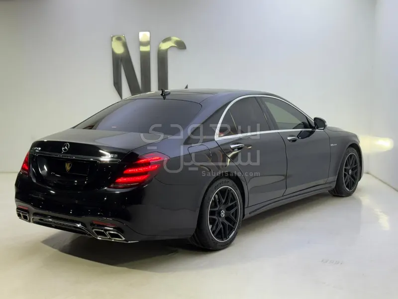 2015 مرسيدس - بنز إس 400