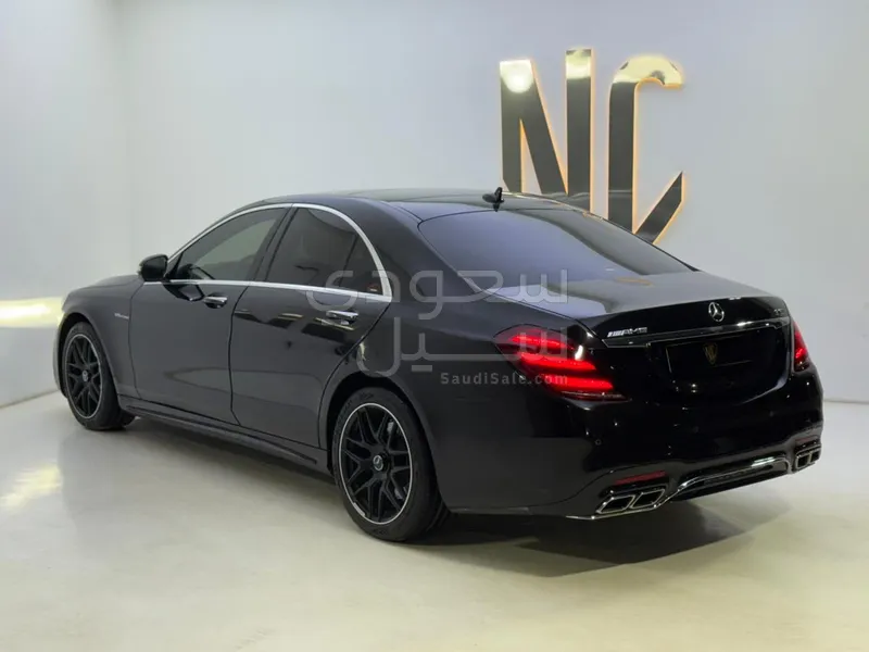 2015 مرسيدس - بنز إس 400