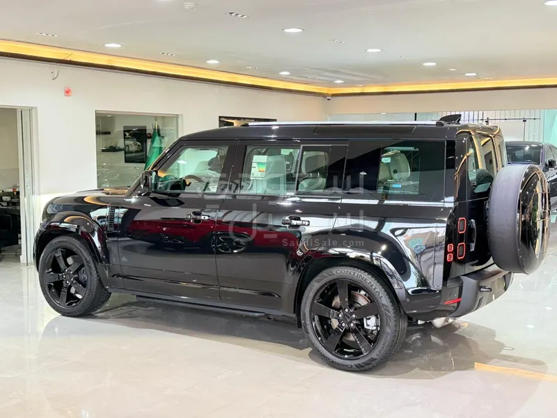 2026 لاند روفر ديفيندر اكس داينمك