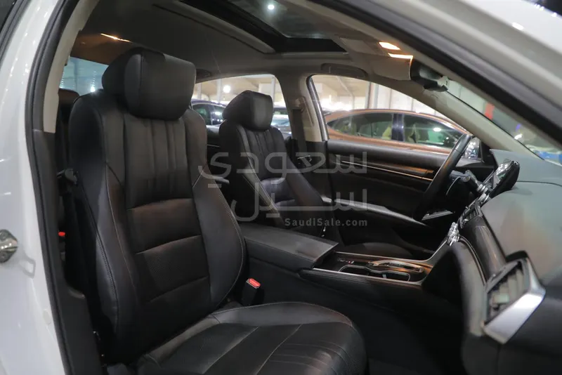 2019 هوندا اكورد سبورت