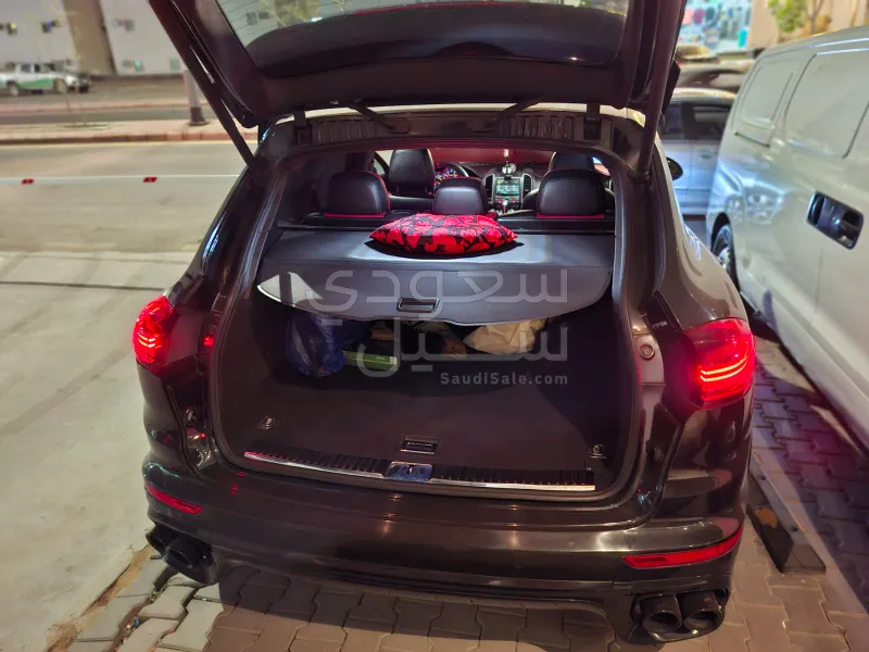 2016 بورش كايين جي تي اس