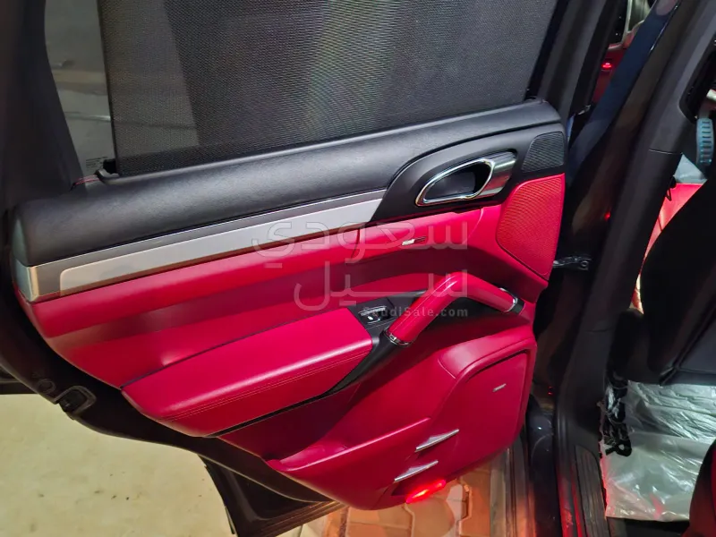 2016 بورش كايين جي تي اس