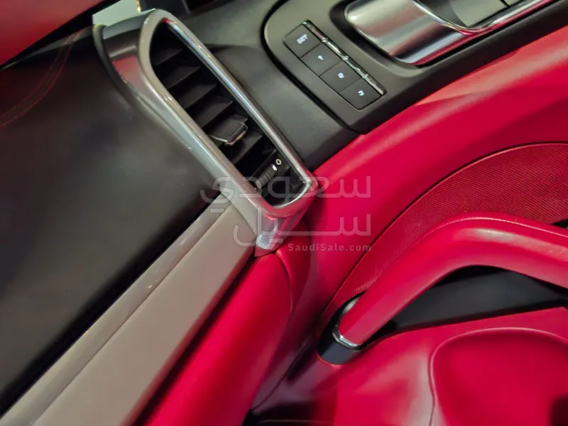 2016 بورش كايين جي تي اس