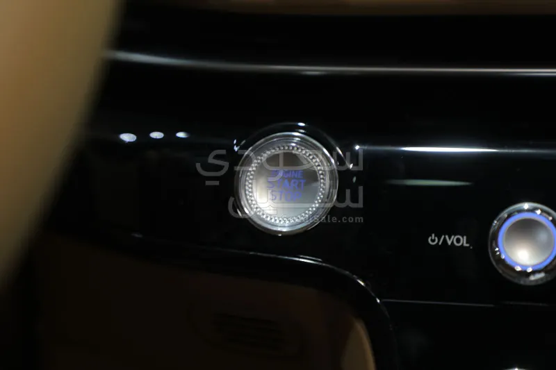 2025 جينيسيس جي 80