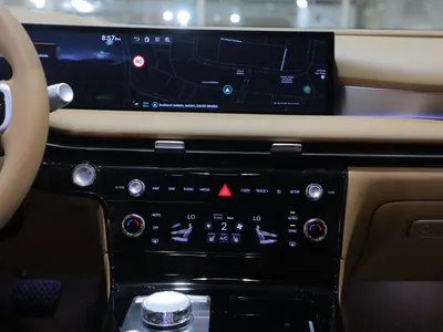 2025 جينيسيس جي 80