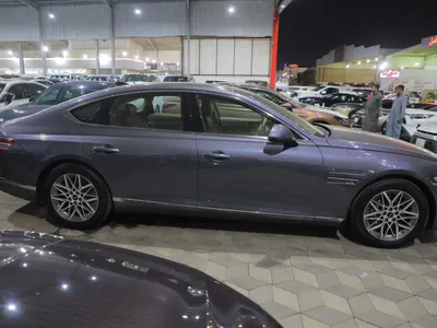 2025 جينيسيس جي 80