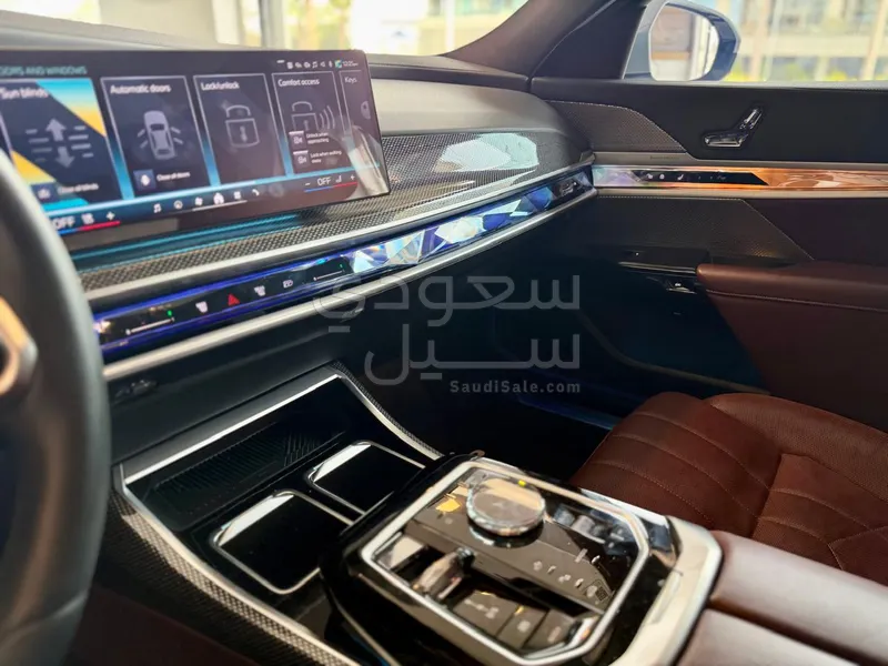 2024 BMW 7 Series 735i