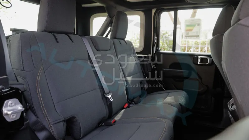 2025 جييب رانجلر سبورت بلس