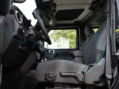 2025 جييب رانجلر سبورت بلس