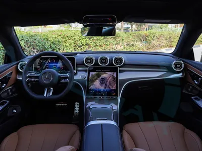 2026 مرسيدس - بنز سي إل إي 200