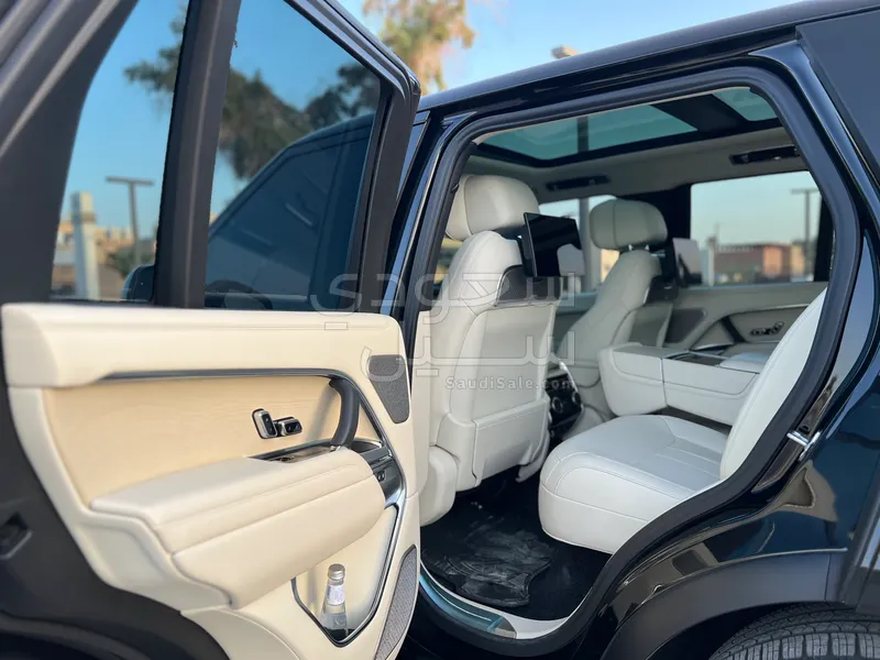 2024 Land Rover Range Rover Autobiography