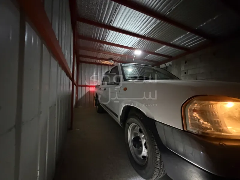 2015 نيسان بيك اب