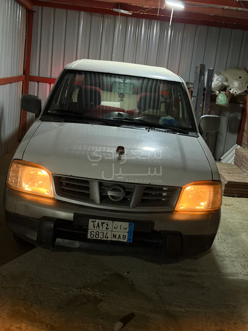 2015 نيسان بيك اب