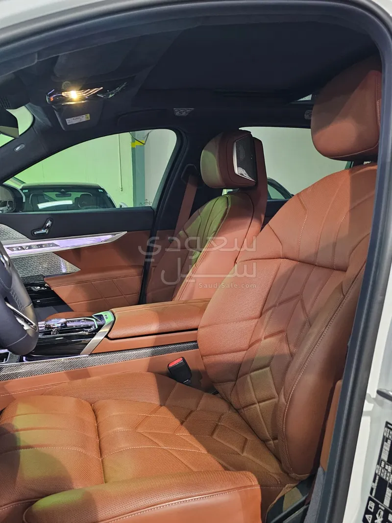 2024 BMW 7 Series 760i