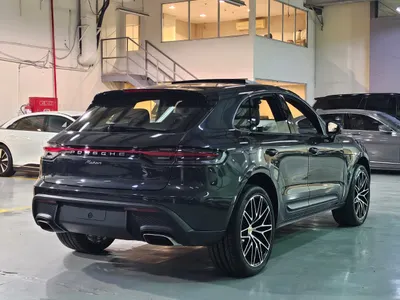 2025 Porsche Macan