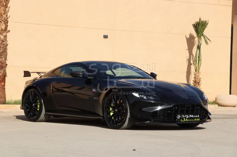 2022 استون مارتن فانتج اف 1 إديشن