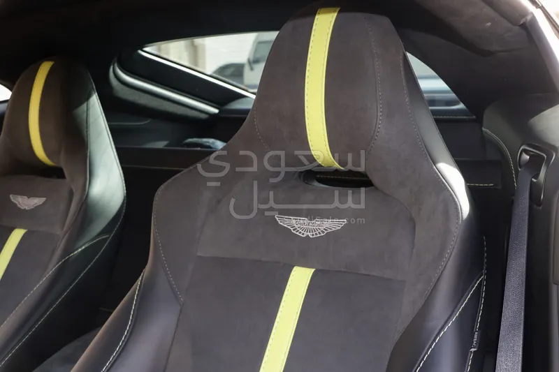 2022 استون مارتن فانتج اف 1 إديشن