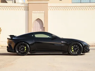 2022 استون مارتن فانتج اف 1 إديشن