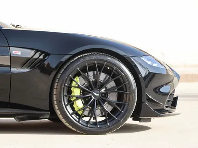 2022 استون مارتن فانتج اف 1 إديشن