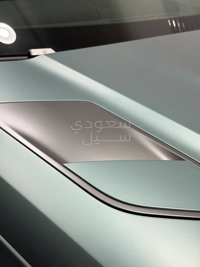 2025 Land Rover Range Rover Sport SV