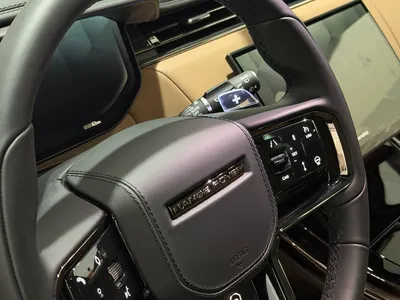 2025 Land Rover Range Rover Sport SV