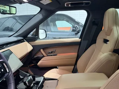 2025 Land Rover Range Rover Sport SV