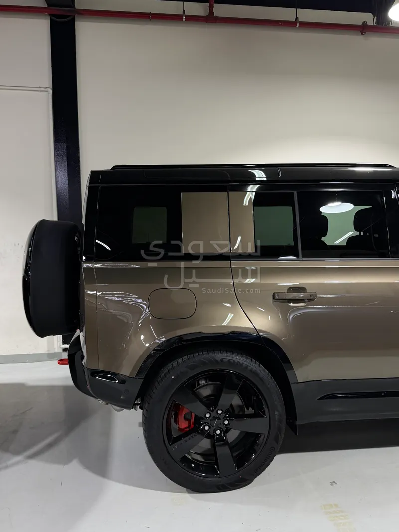 2026 Land Rover Defender X 110