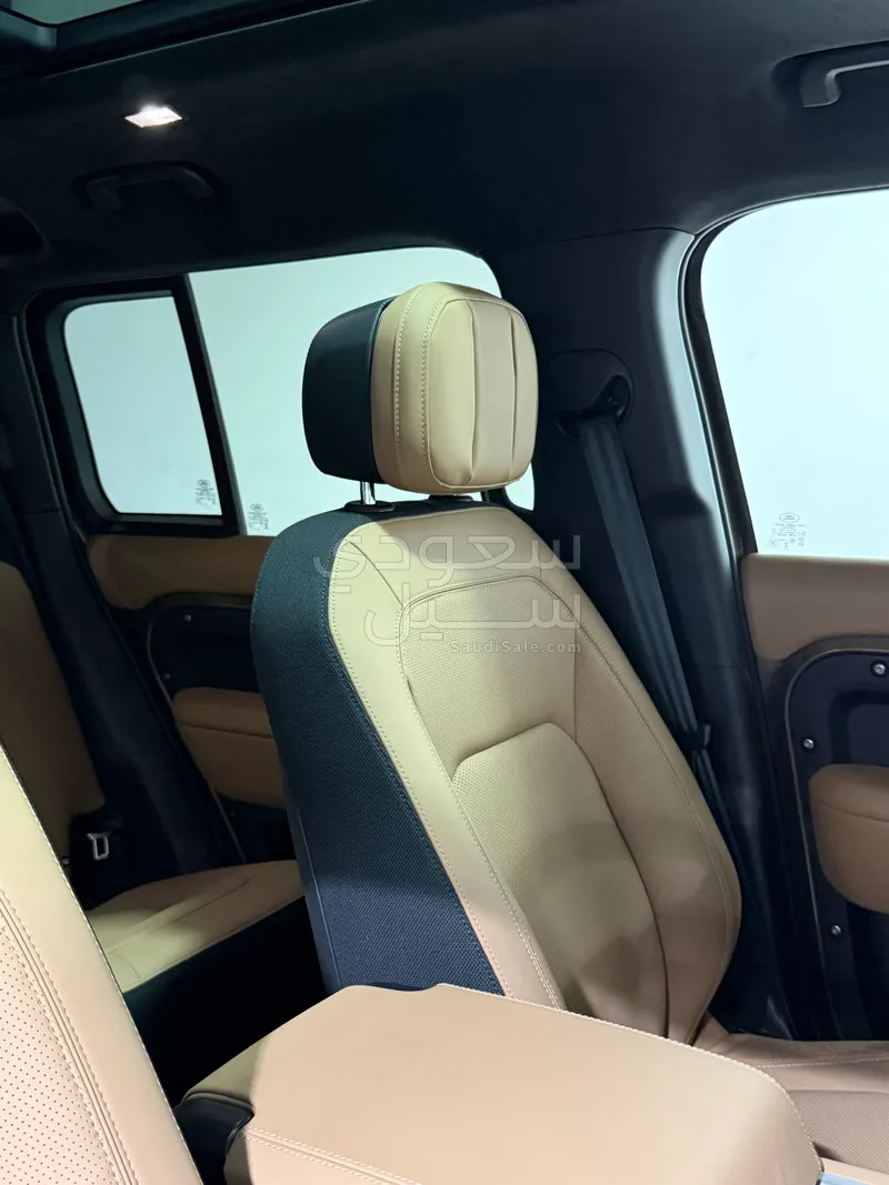 2026 Land Rover Defender X 110