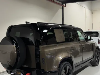 2026 Land Rover Defender X 110