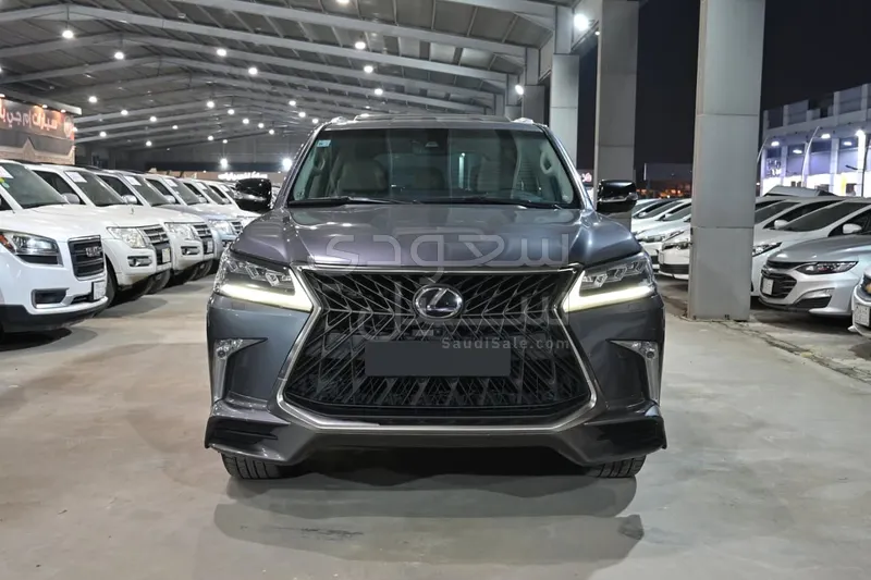 2019 Lexus LX 570 S